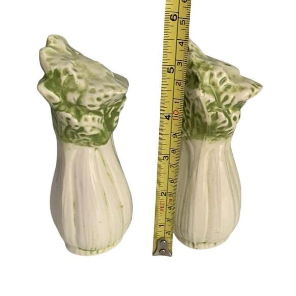 Vintage Celery Salt & Pepper Shakers Green White Made 1960s MCM Mid Century - Picture 4 of 10